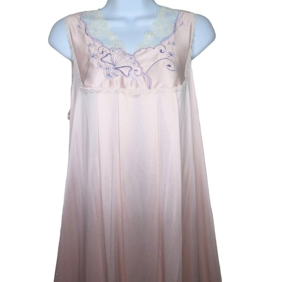 Vintage 60s Vanity Fair Full Length Nylon Nightgown M Pink Embroidery Lace USA - Picture 2 of 14